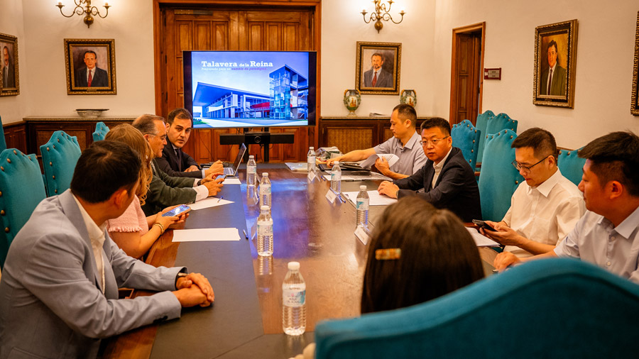 Visita-Xinjin-Talavera-de-la-Reina-IPETA-(11)
